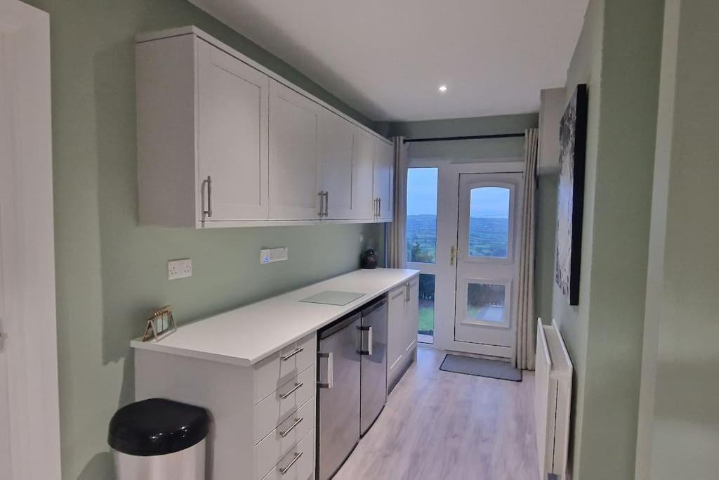 Bracken Cottage Ballyeaston ภายนอก รูปภาพ